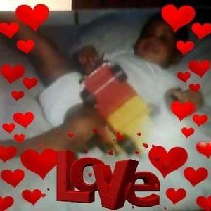 Meet your Posher, Deedee